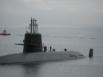 桜島フェリーからの潜水艦
