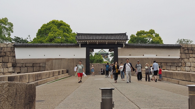 大阪城　桜門