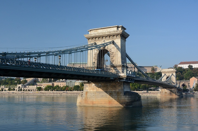 ブダペスト　くさり橋